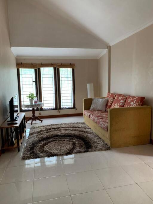 Banda Aceh Batoh Homestay - Private - Fits Up To 8 Persons Exterior photo